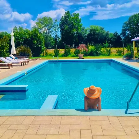 Ca' Leone - Sans Souci - With Pool Lejlighed